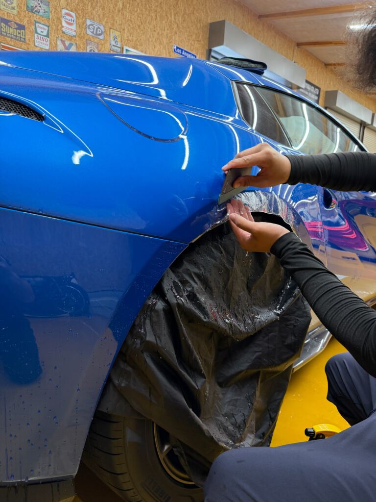 フェラーリ 812 GTS 施工中 3