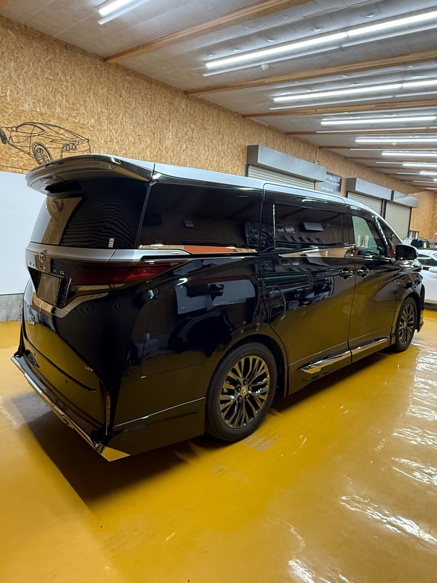 トヨタ ヴェルファイア 施工事例 3