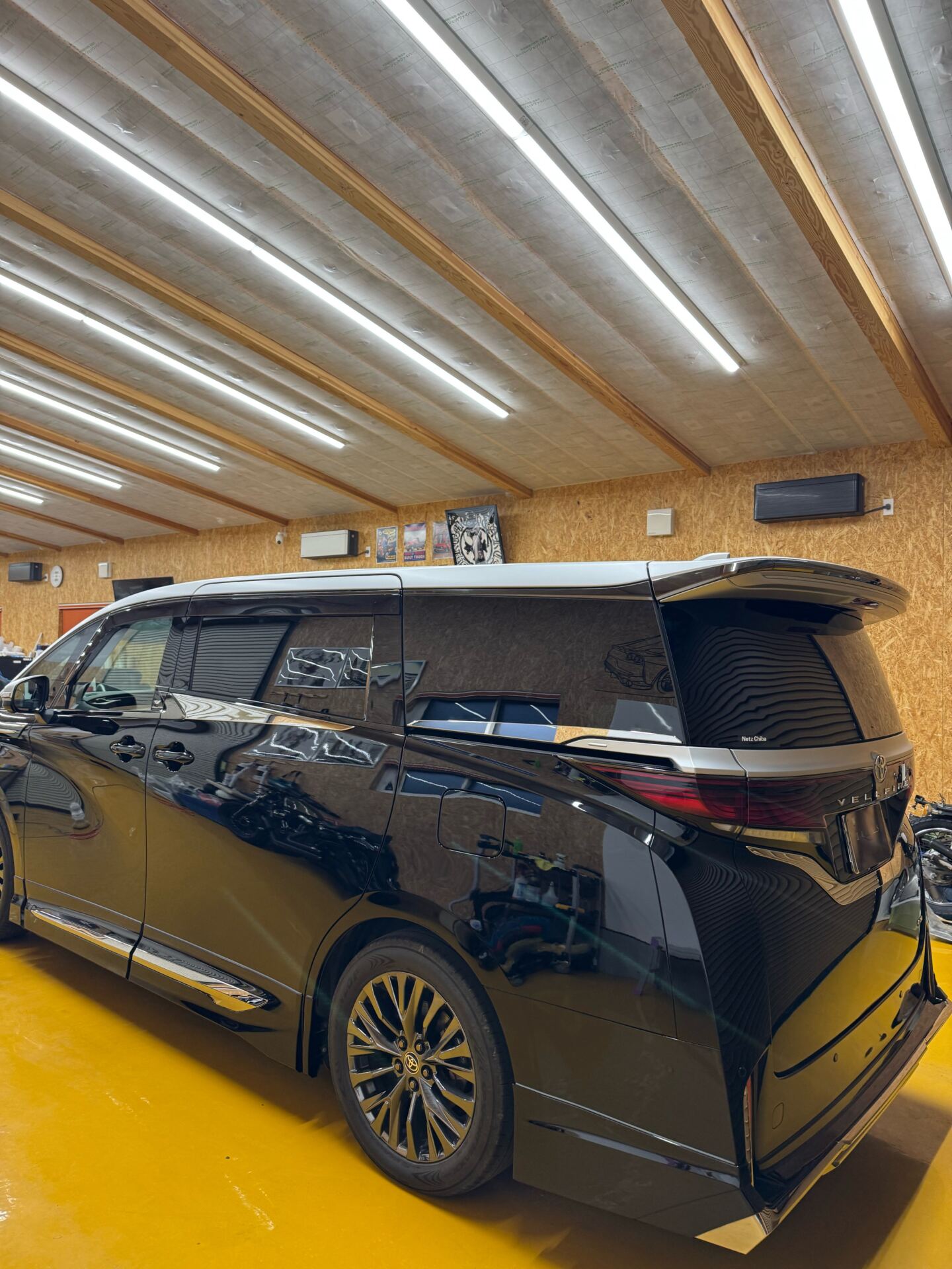 トヨタ ヴェルファイア 施工事例 4