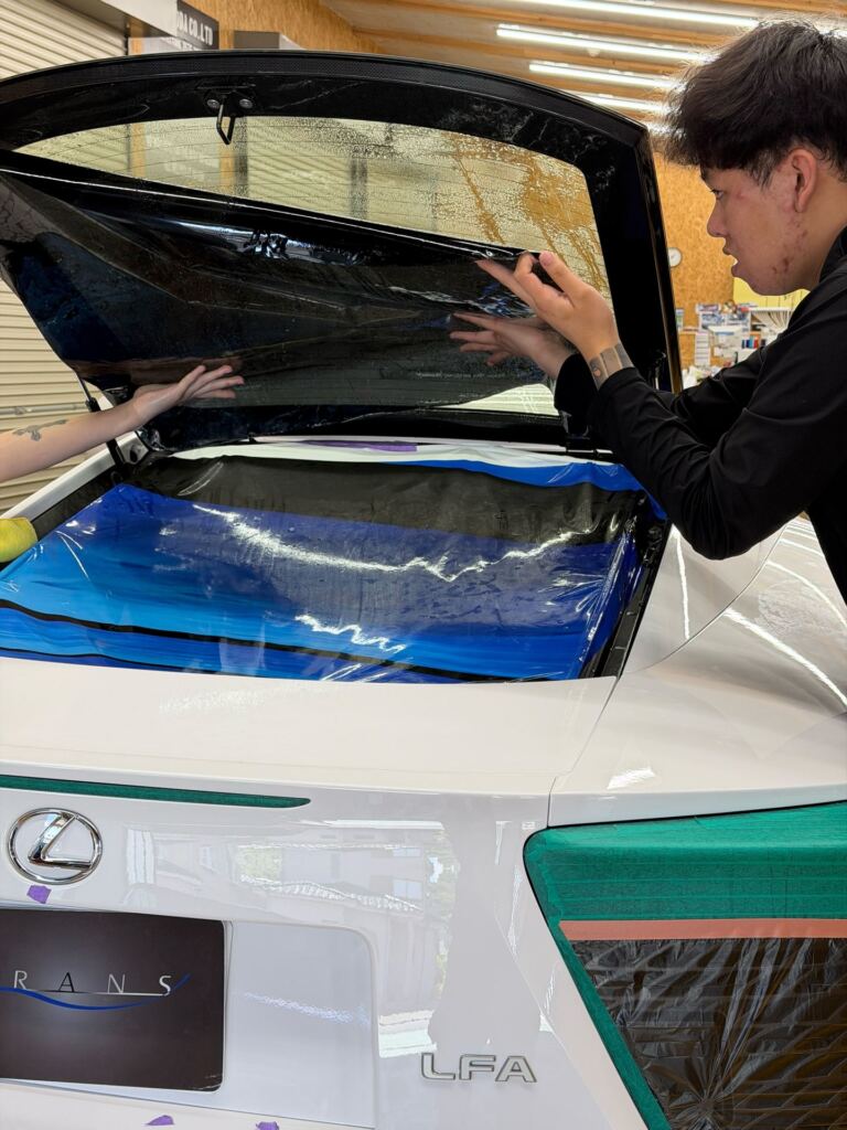 レクサス LFA 施工中 4